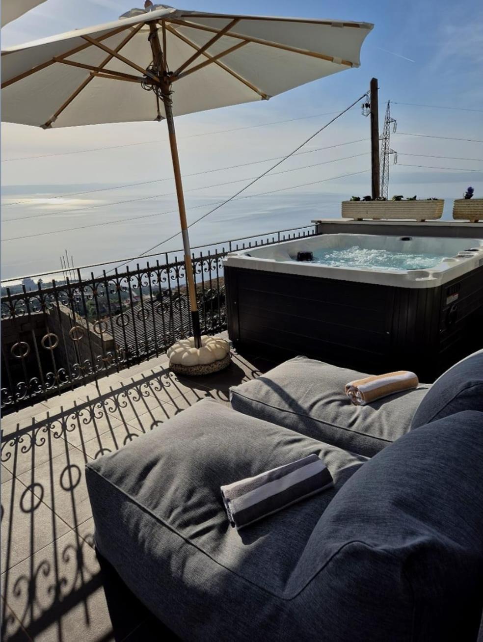 Holliday Home Alida With Jacuzzi Podgora Luaran gambar